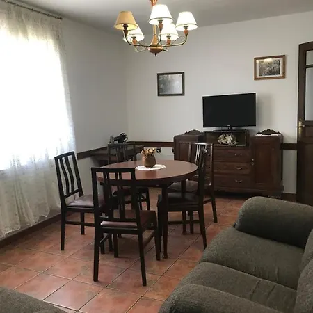 Piso La Fuente * Navas Del Pinar